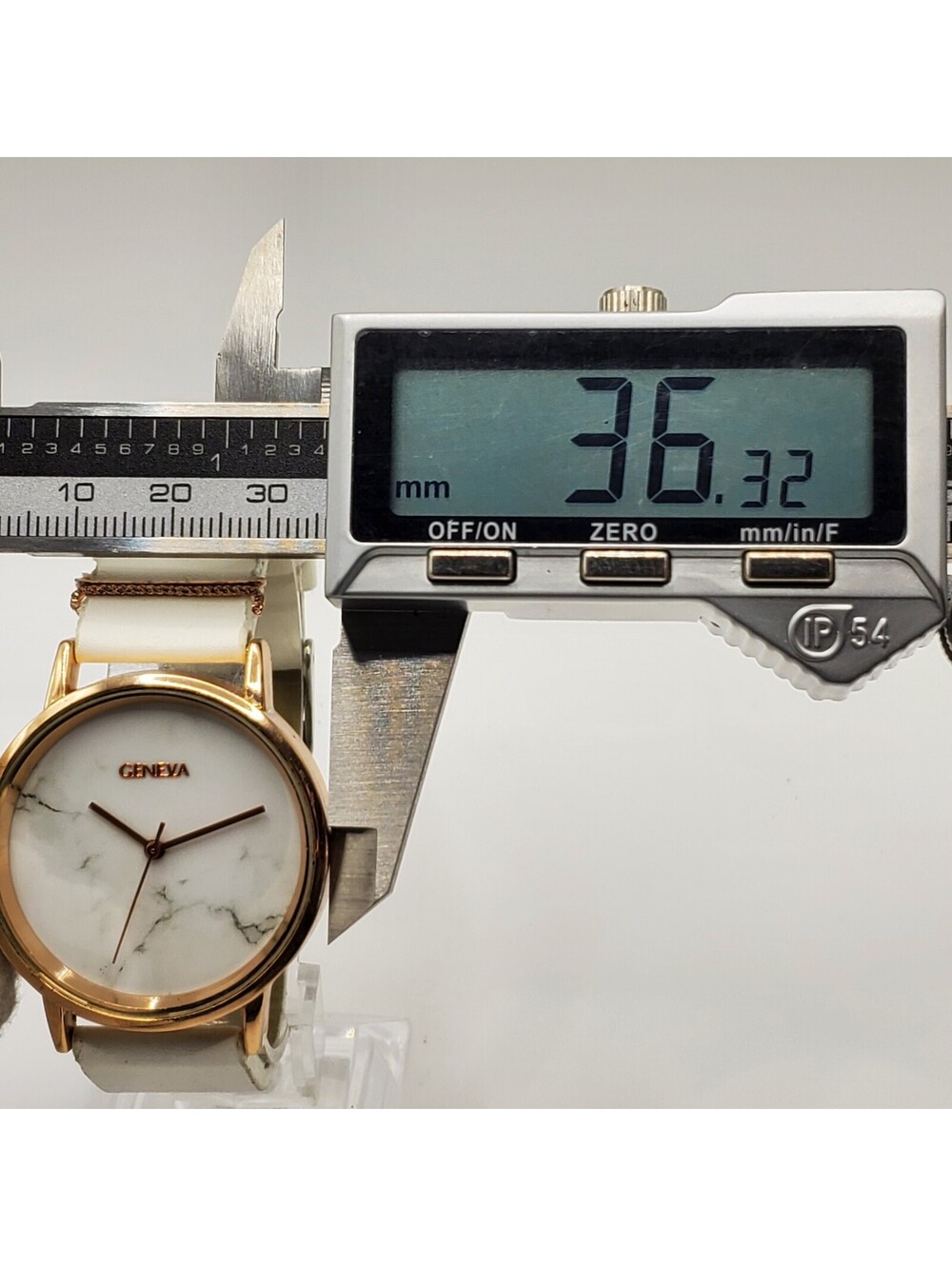 Geneva Watch Women 36mm Marble Style Dial White Band New Battery - Picture 5 of 14